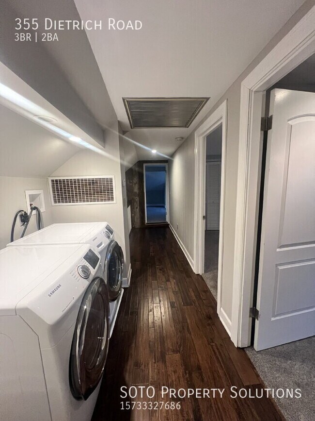 Building Photo - 355 Dietrich Rd