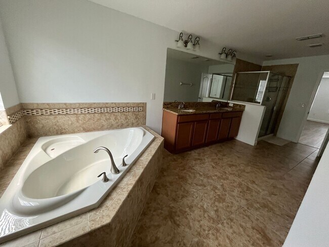 Building Photo - 14724 Crosston Bay Ct