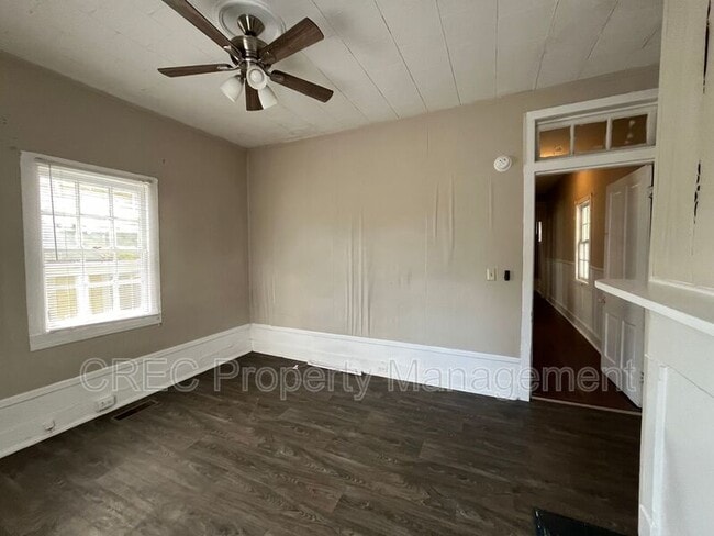 Building Photo - 3 Franklin St