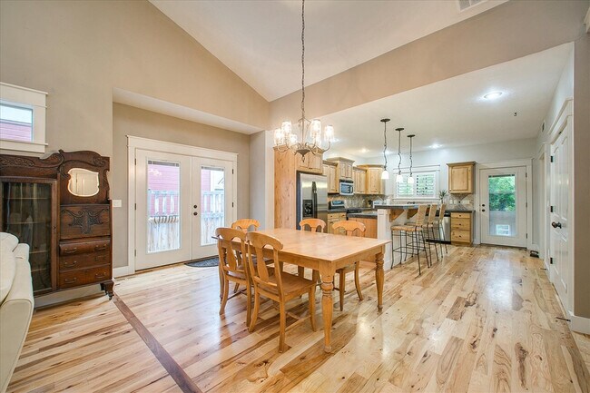 Building Photo - Beautiful Home In Hidden Springs