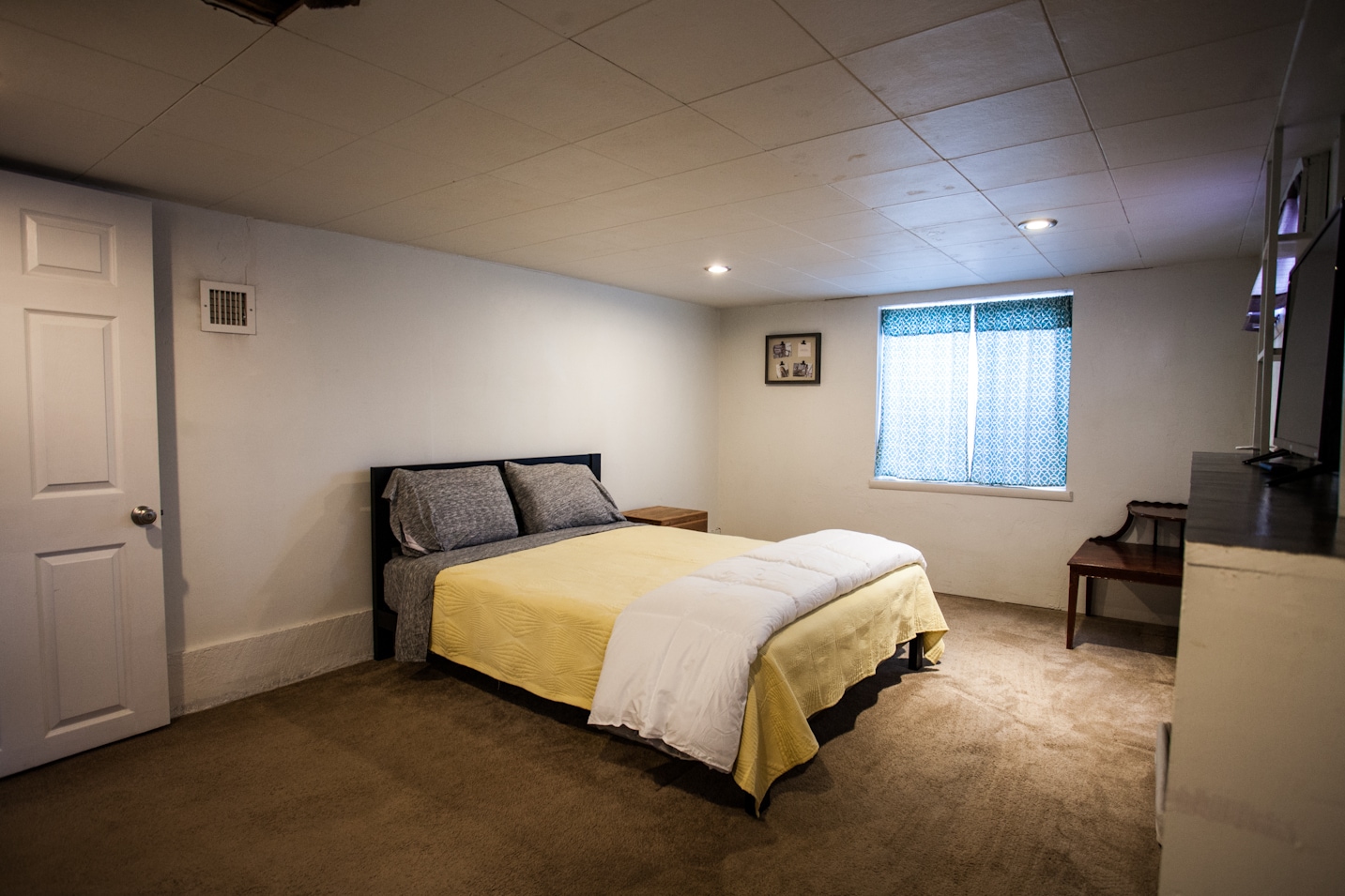 Building Photo - 250 N 17th St