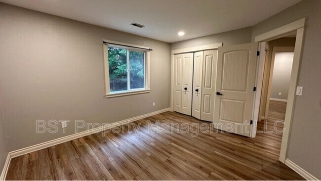 Building Photo - 25130 Rancho Lobo Ct