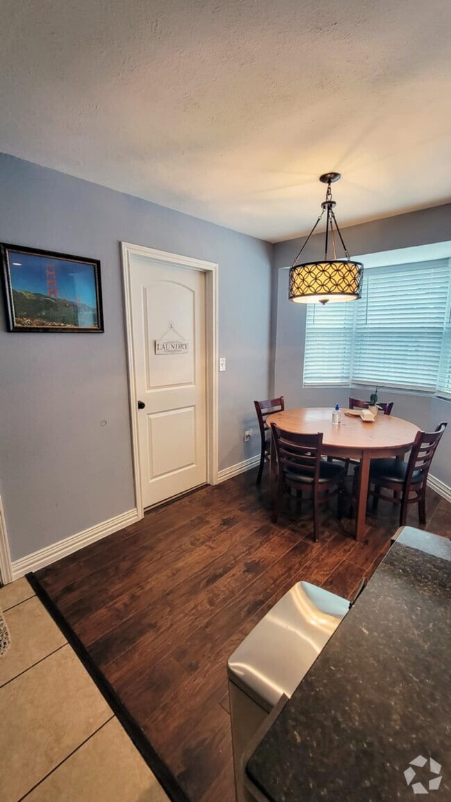 Building Photo - 11110 Sageheather Dr
