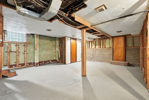 Building Photo - 3229 Beacon Hill Ave