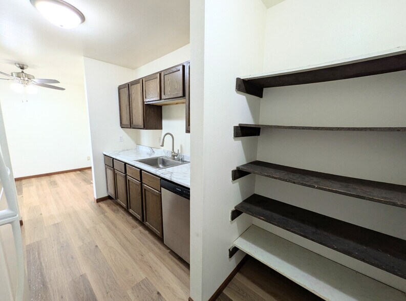 Building Photo - Sunset Lane Apartments