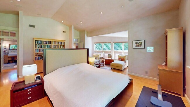 Building Photo - 76 Tamalpais-