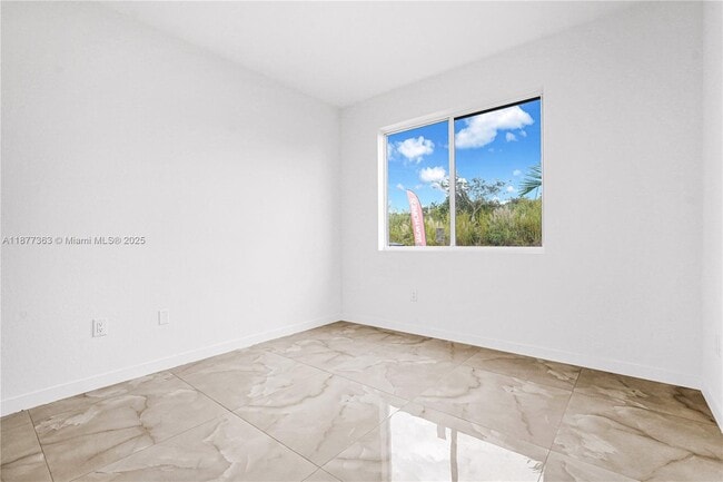 Building Photo - 22511 SW 125th Ave