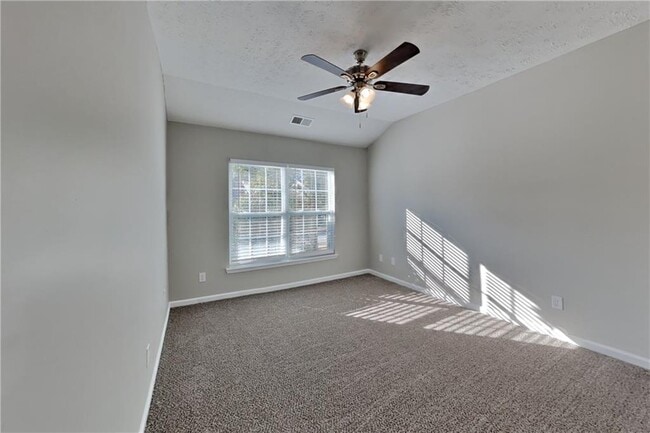 Building Photo - 5520 Somer Mill Rd