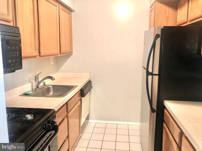 Building Photo - 1809 Snow Meadow Ln