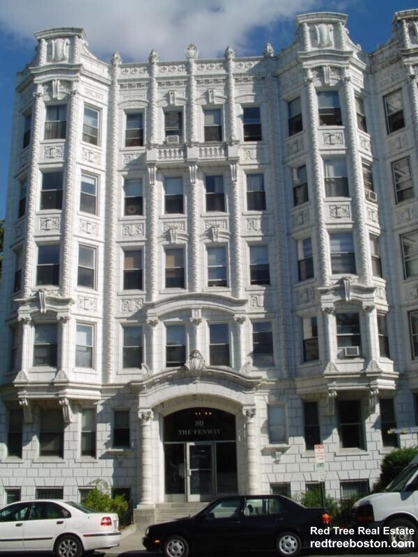 Building Photo - 80 Fenway St