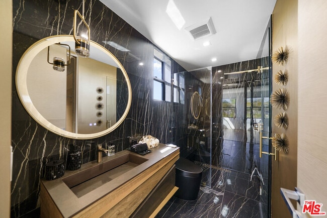 Building Photo - 1500 Ocean Dr