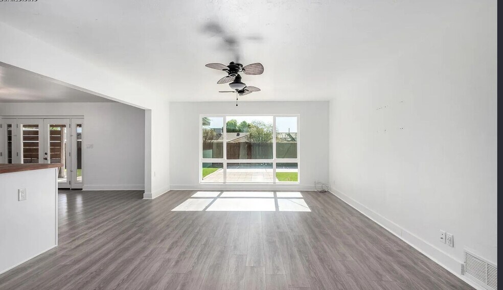 Building Photo - 2009 N 68th St