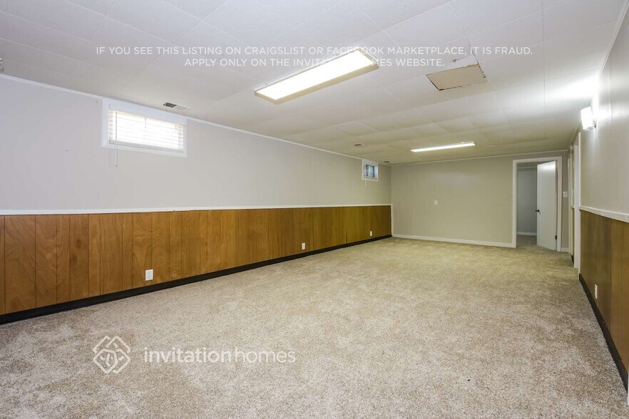 Building Photo - 641 E Geddes Ave