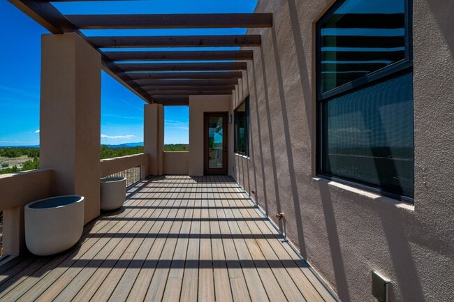 Building Photo - Stunning 3-Bedroom Home with Mountain Views in Tessera