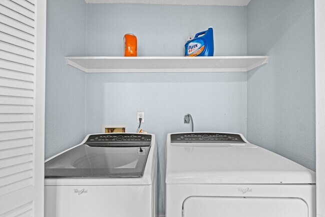 Building Photo - 12727 Ashford Knoll Dr