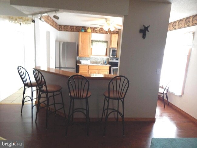 Building Photo - 2553 Warm Springs Rd