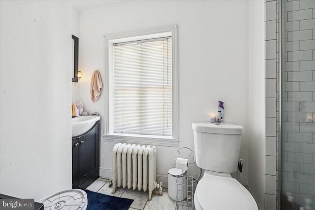 Building Photo - 418 N 32nd St