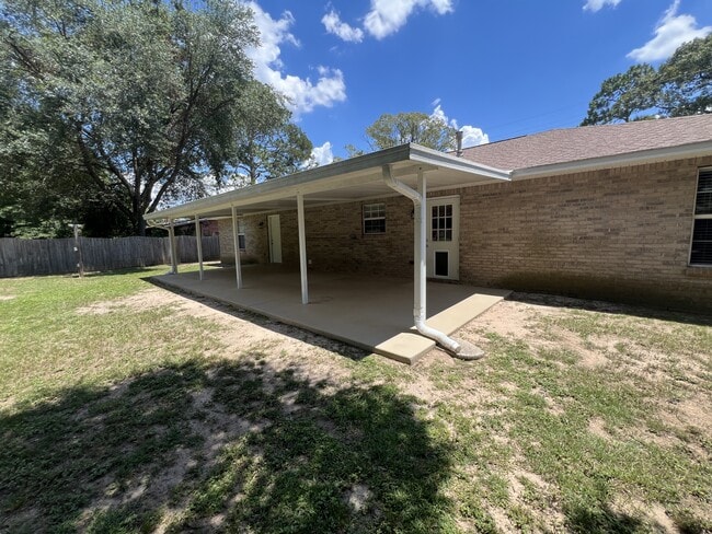 Building Photo - 309 Adams Dr