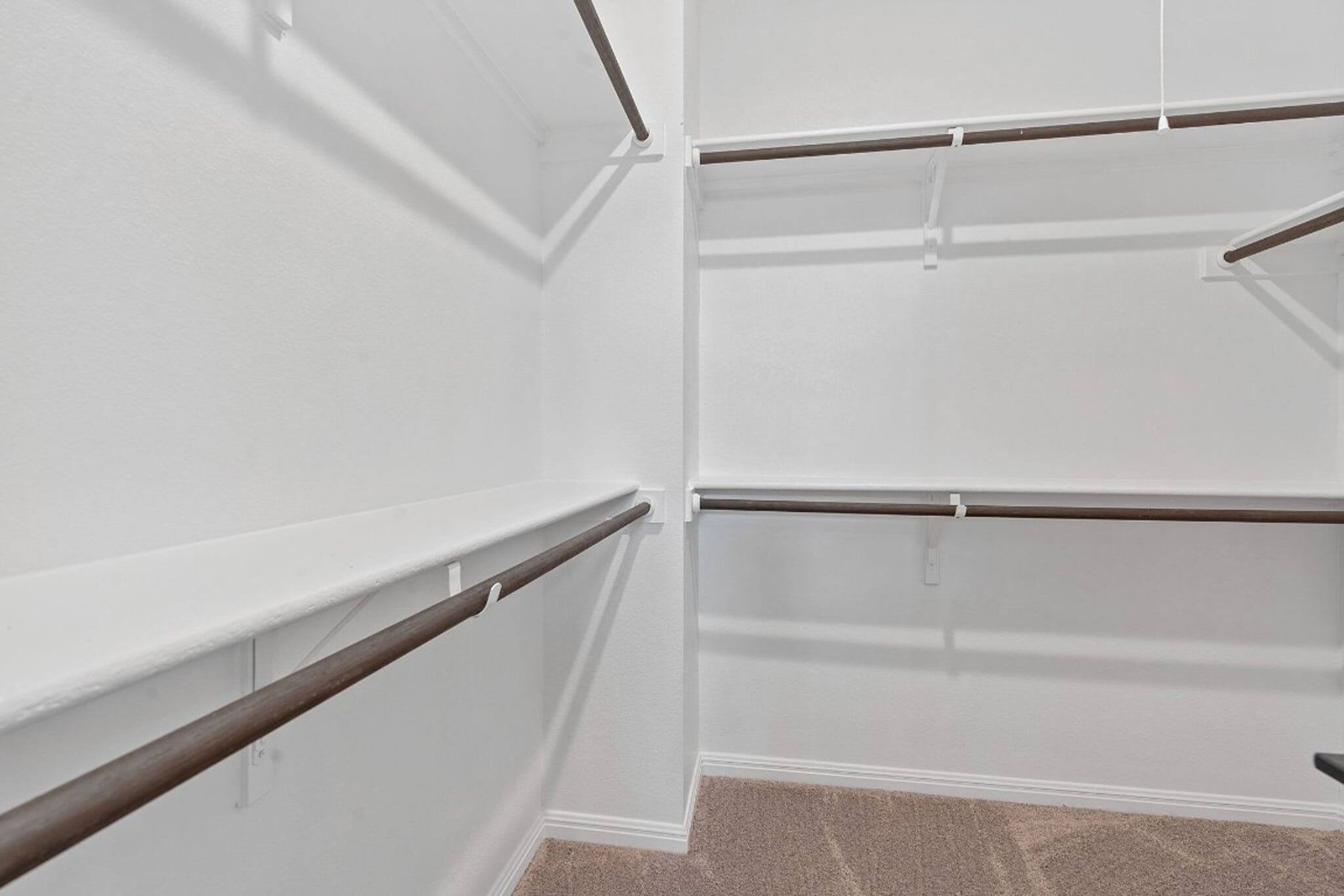 walk in closet - 1656 Coral Sunrise