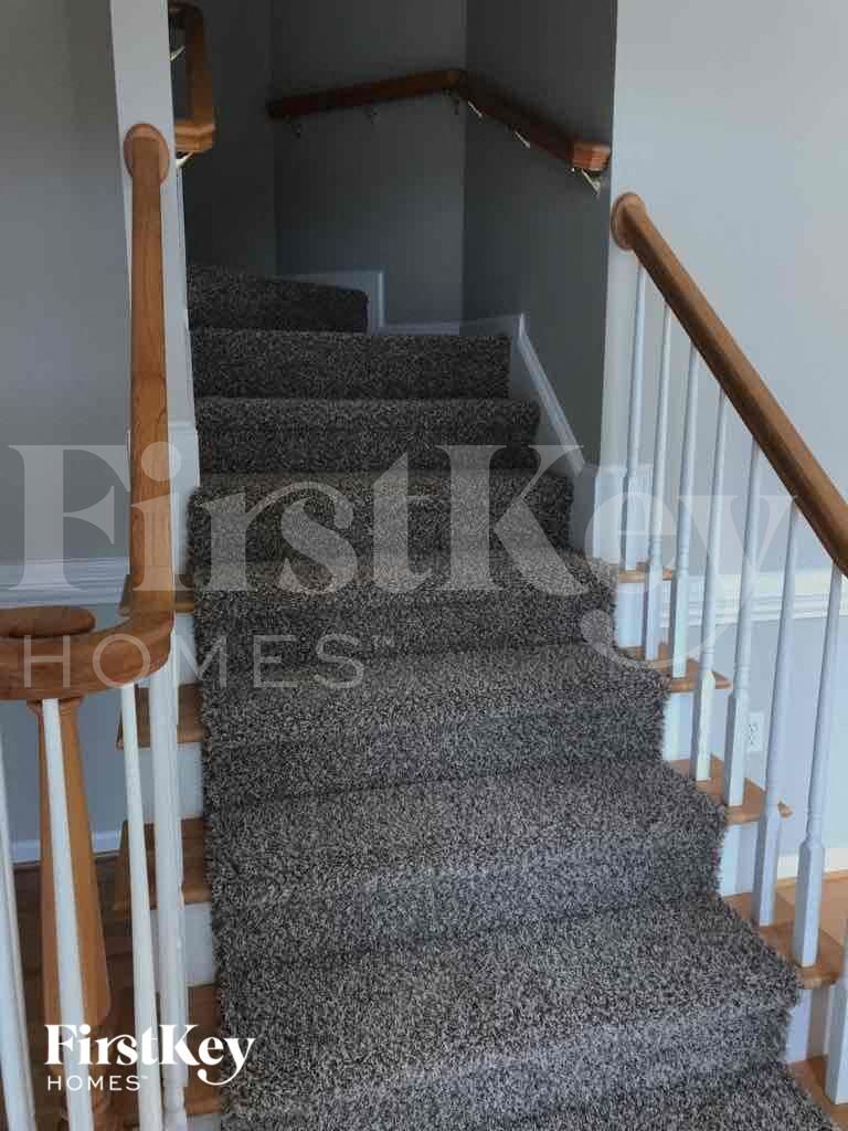 Building Photo - 4065 Eastford Court