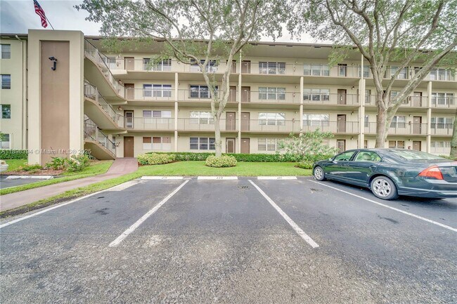 Building Photo - 101 SW 132nd Way