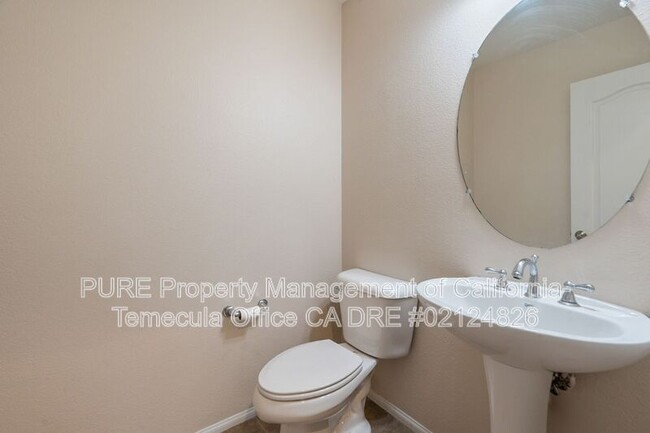 Building Photo - 31557 Six Rivers Ct