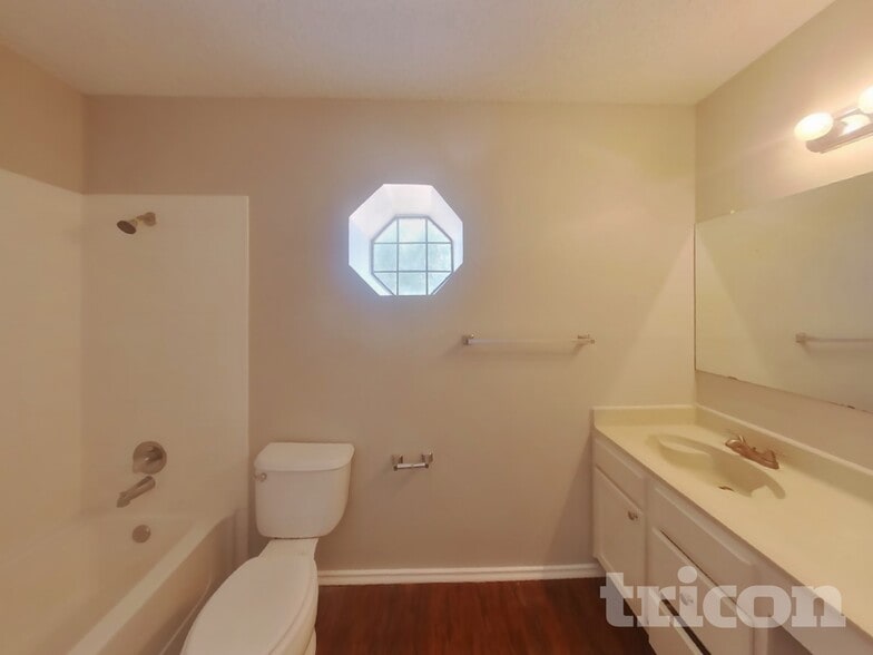 Building Photo - 8035 Dove Trail Dr