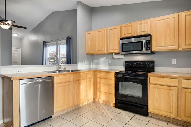 Building Photo - Freshly Updated 3-Bedroom Home for Rent in South Boise