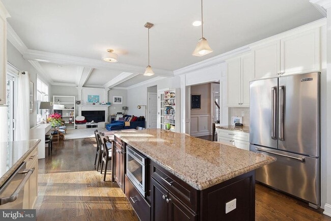 Building Photo - 259 Mt Lucas Rd