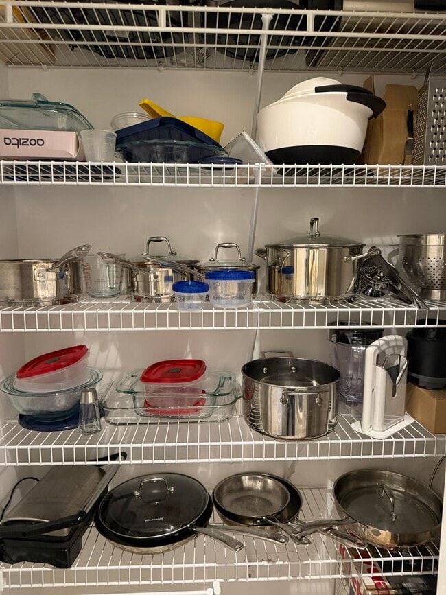 Building Photo - Townhouse within Walking Distance of Downtown Sugarhouse