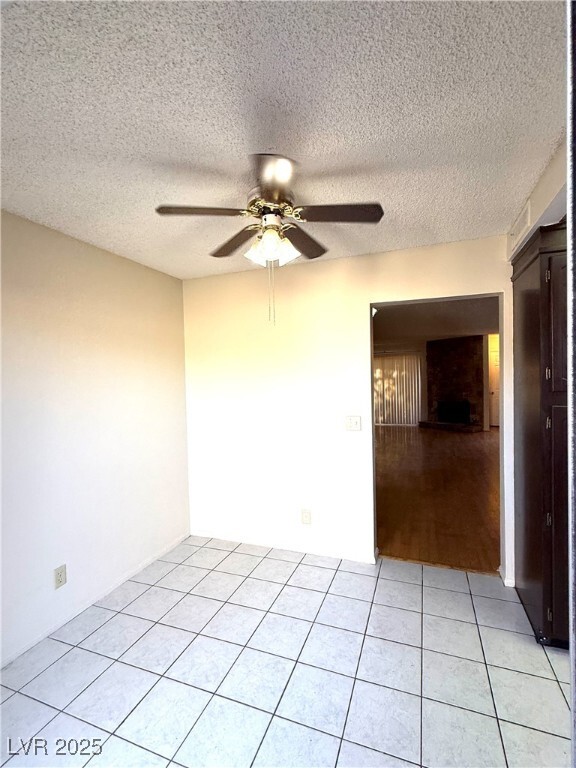 Building Photo - 3367 Reka St