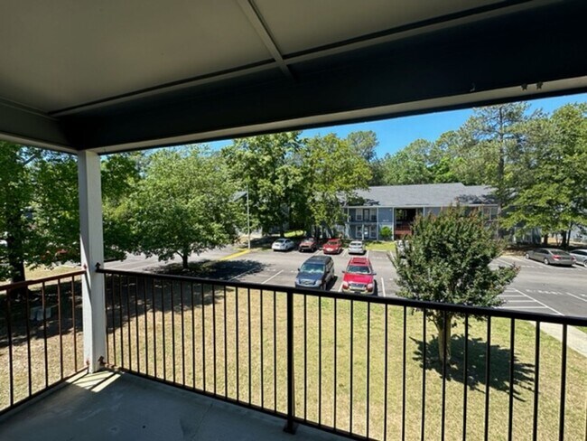 Building Photo - Lovely 2 Bed, 2 Bath Condo in Karen Lakes