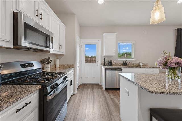 Building Photo - 1128 Catalan Trl