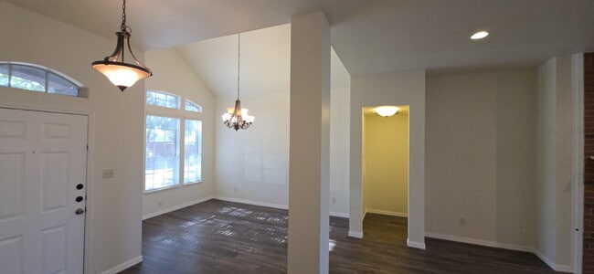 Building Photo - Beautifully Remodeled Home in Mansfield ISD – Corner Lot with Modern Upgrades!