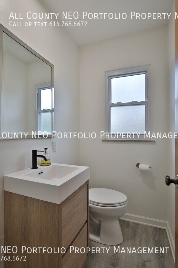 Building Photo - 148 S Kellner Rd