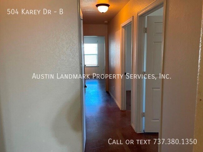 Building Photo - 504 Karey Dr