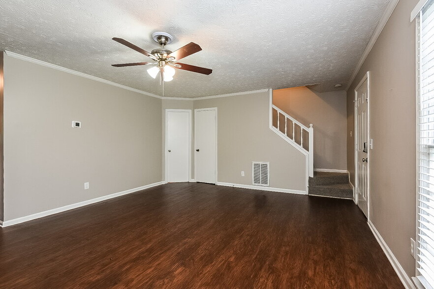 Building Photo - 770 Joseph Club Dr