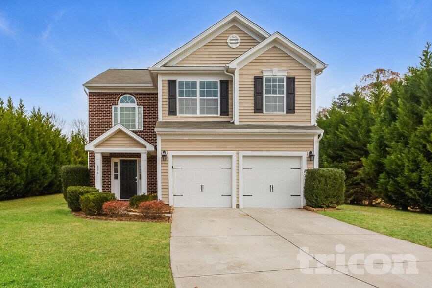 Primary Photo - 806 Simones Ct