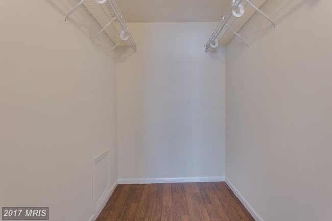 Building Photo - 5735 Nordeen Oak Ct