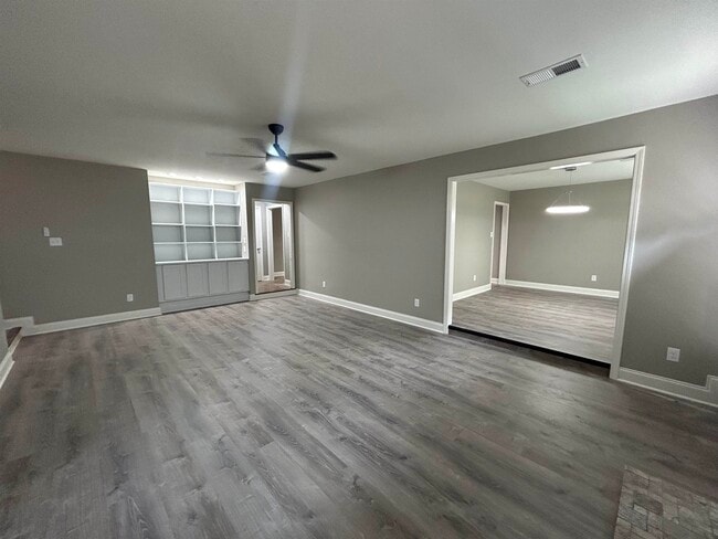 Building Photo - 4031 Sawgrass Dr