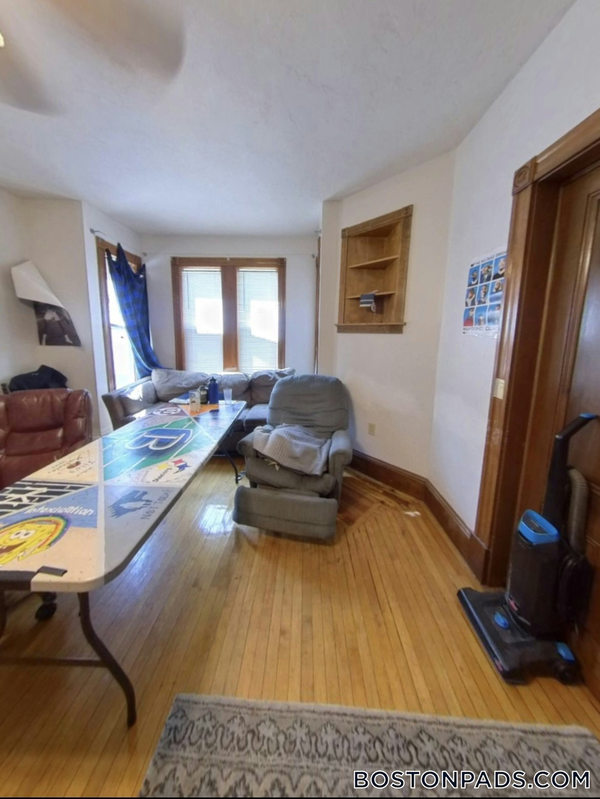 Building Photo - 159 Brown St