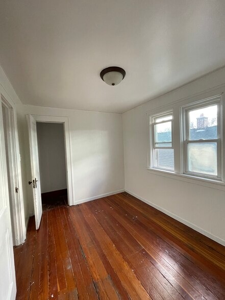 Bedroom - 123 Washington St
