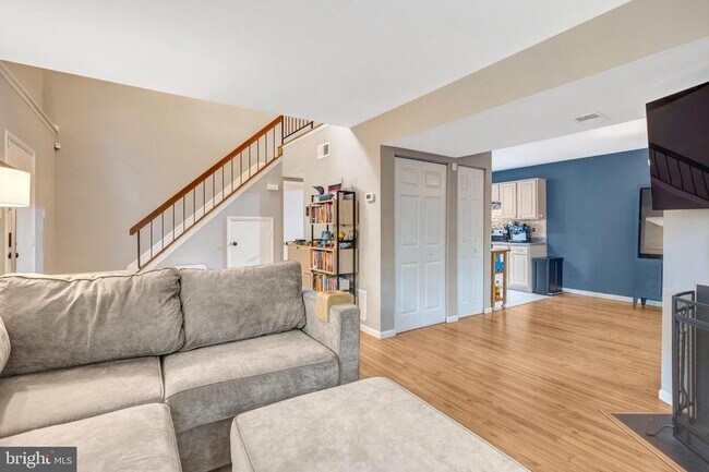 Building Photo - 5602 Summer Oak Way