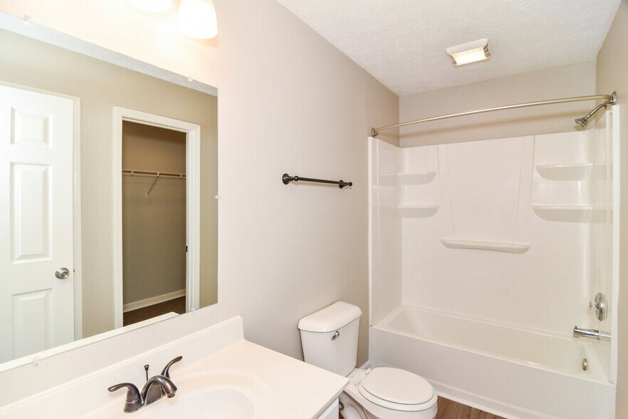Building Photo - 3425 Cainbrook Crossing
