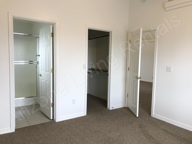 Building Photo - PERFECT CUL-DE-SAC HOME