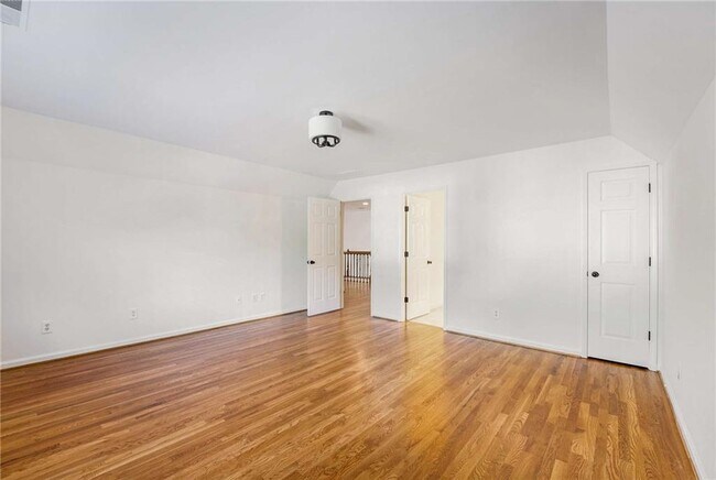 Building Photo - 5135 Falcon Chase Ln NE