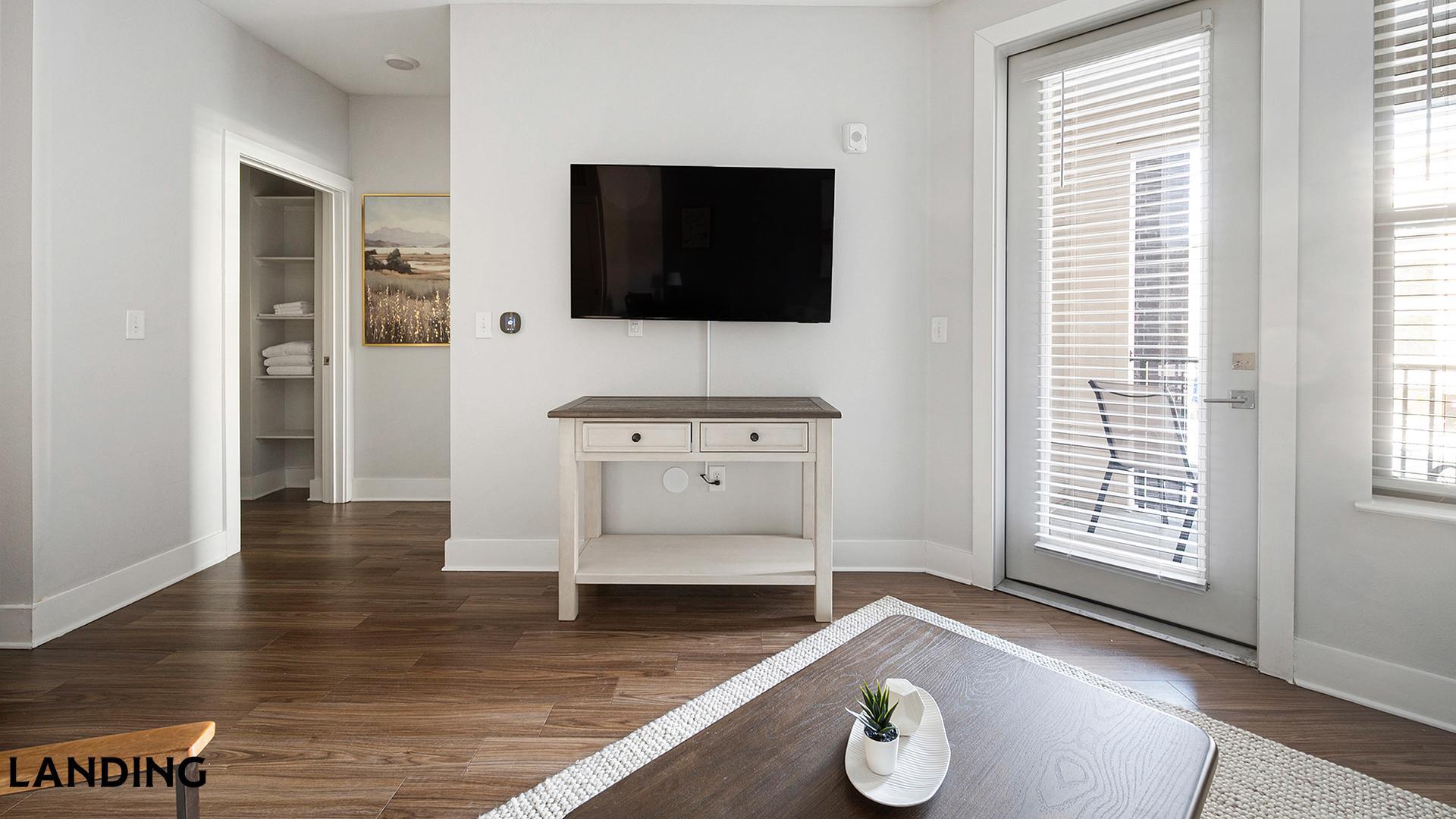 Building Photo - 701 Rahling Rd