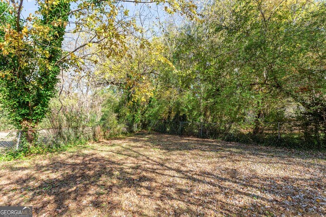 Building Photo - 4010 Emerald Lake Dr