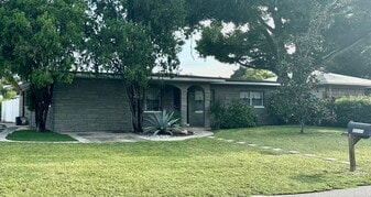 Building Photo - 2931 W Palmetto St