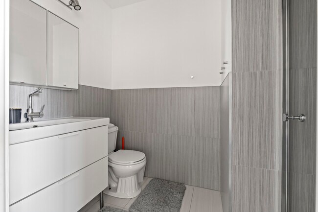 Building Photo - 201 N Waters Edge Dr